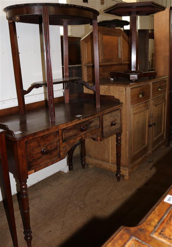 Regency mahogany dressing table (damaged) ,chiffonier, oval topped occ table & topped wine table(-)